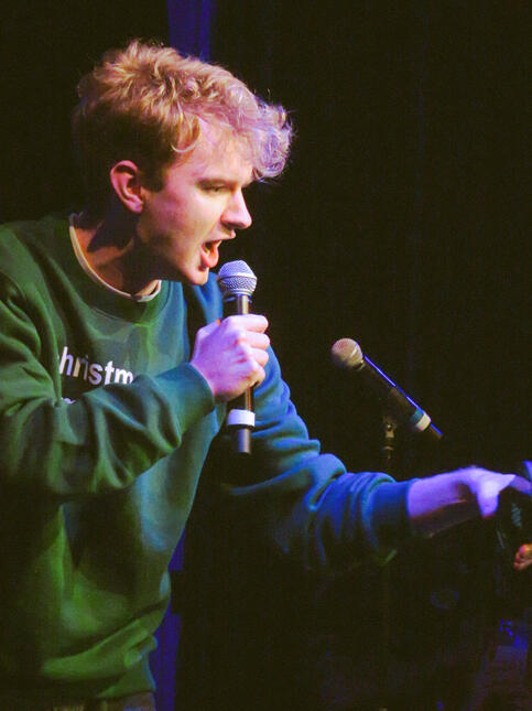 Tommyinnit - Sillymas Live